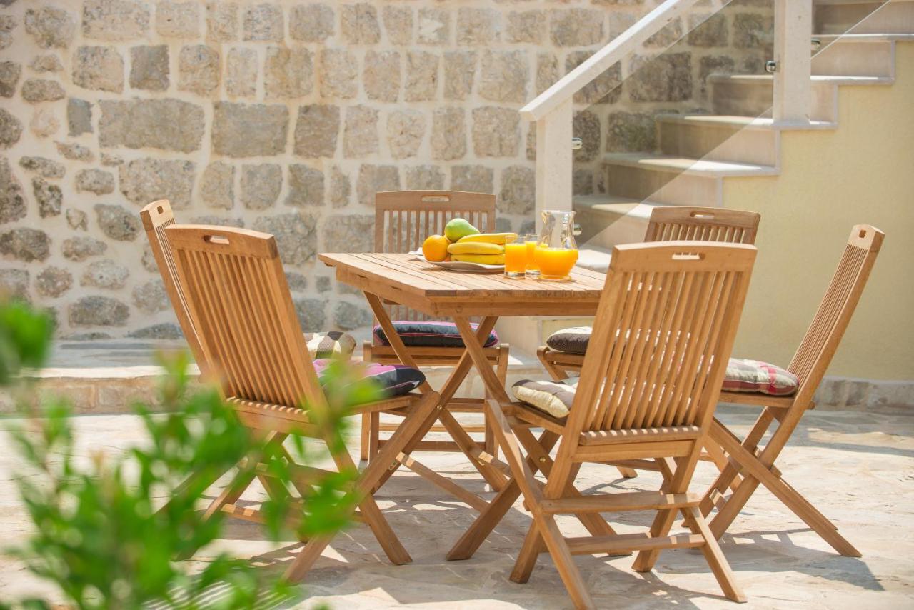 Apartments D&V Kotor Exterior photo