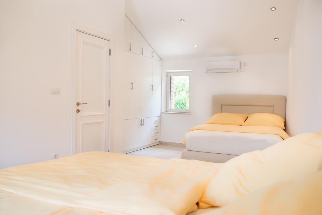 Apartments D&V Kotor Exterior photo
